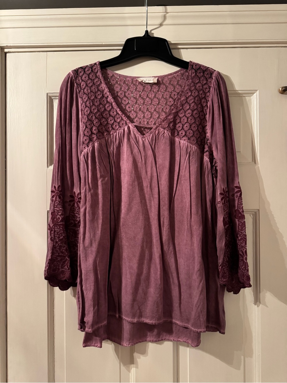Altar'd State Dusty Mauve Embroidered Lace Yoke Tunic